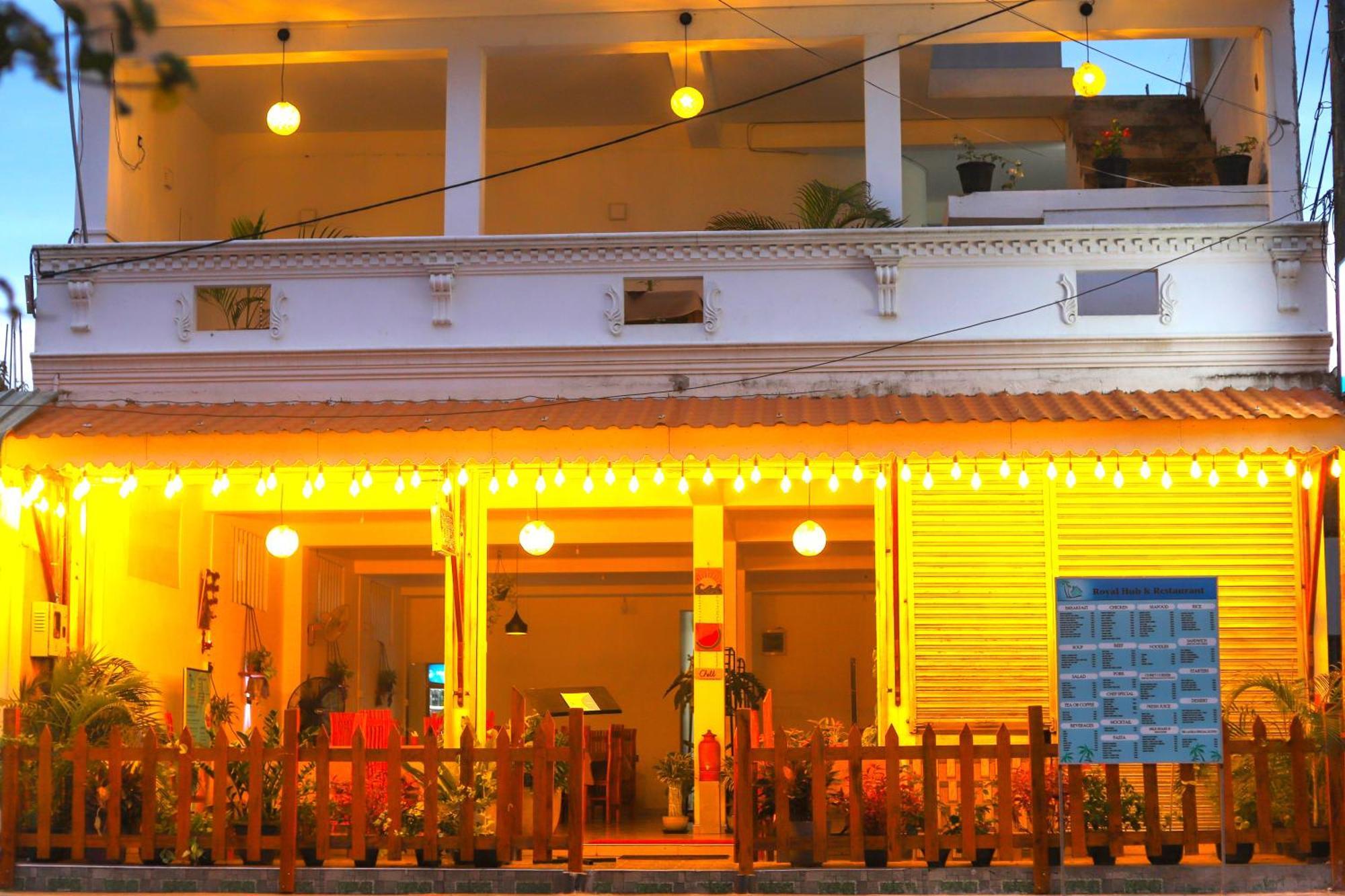 Kudapaduwa Royal Hub酒店 外观 照片