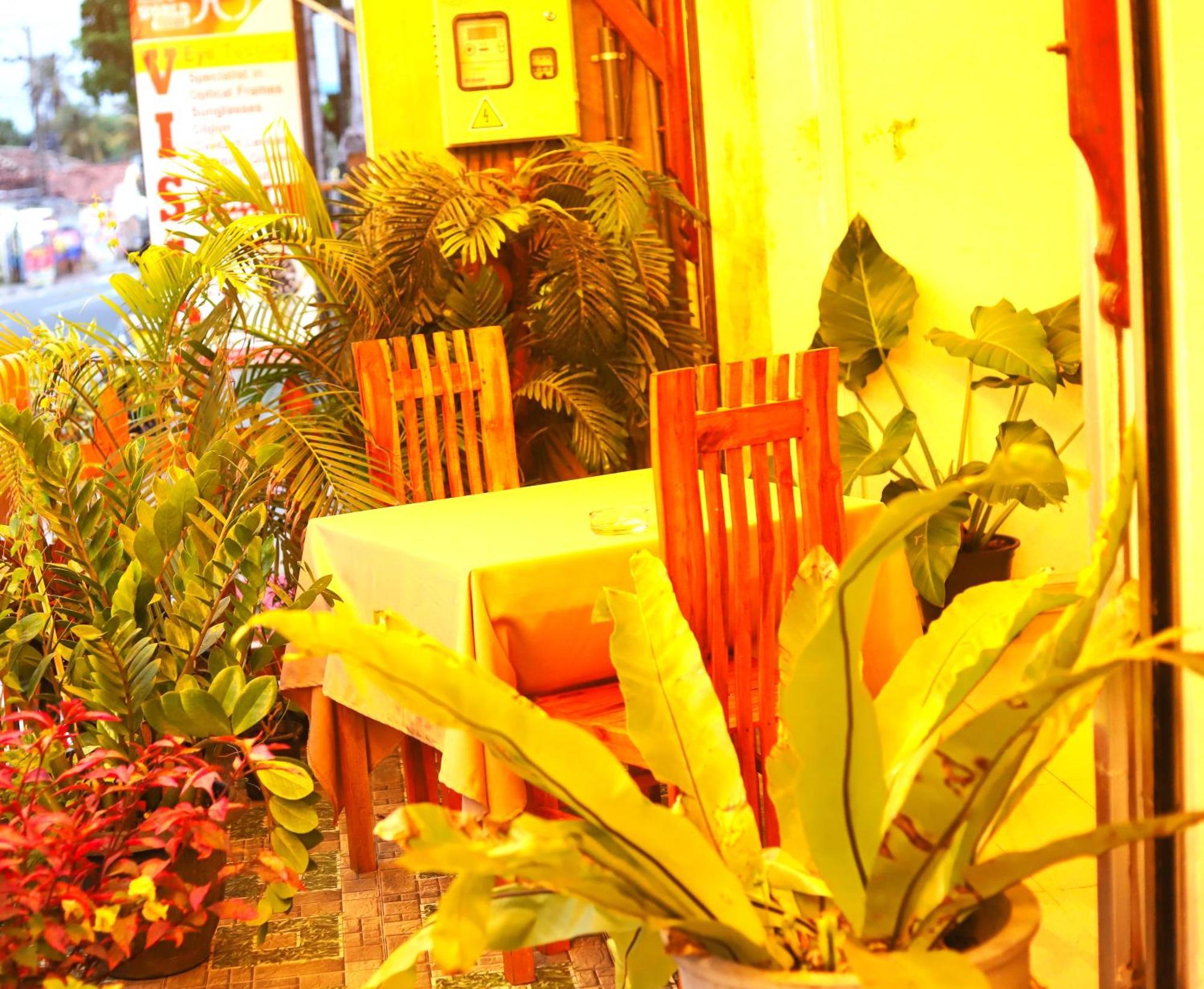 Kudapaduwa Royal Hub酒店 外观 照片